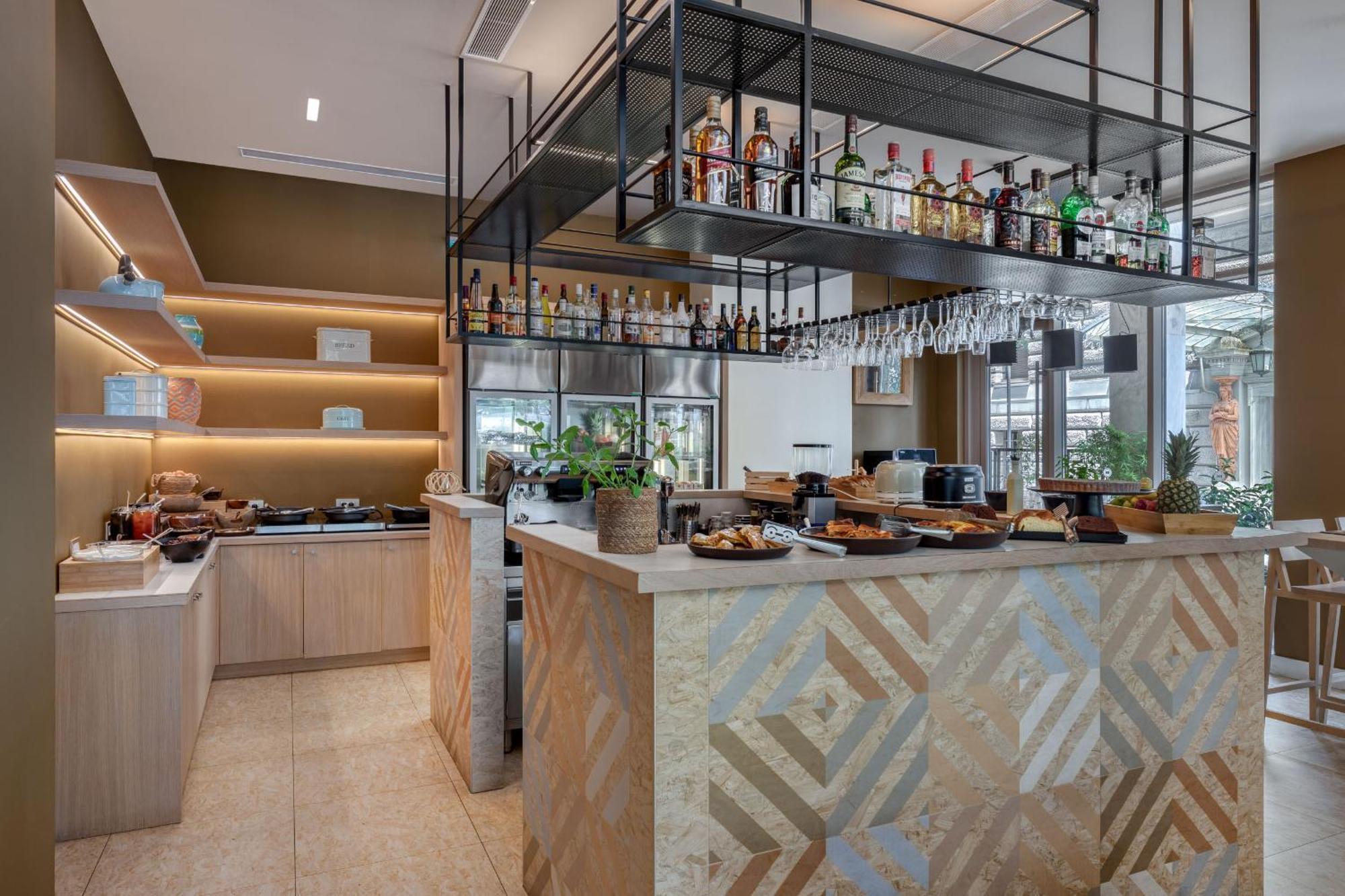 Casual Kubic Athens Hotel Luaran gambar
